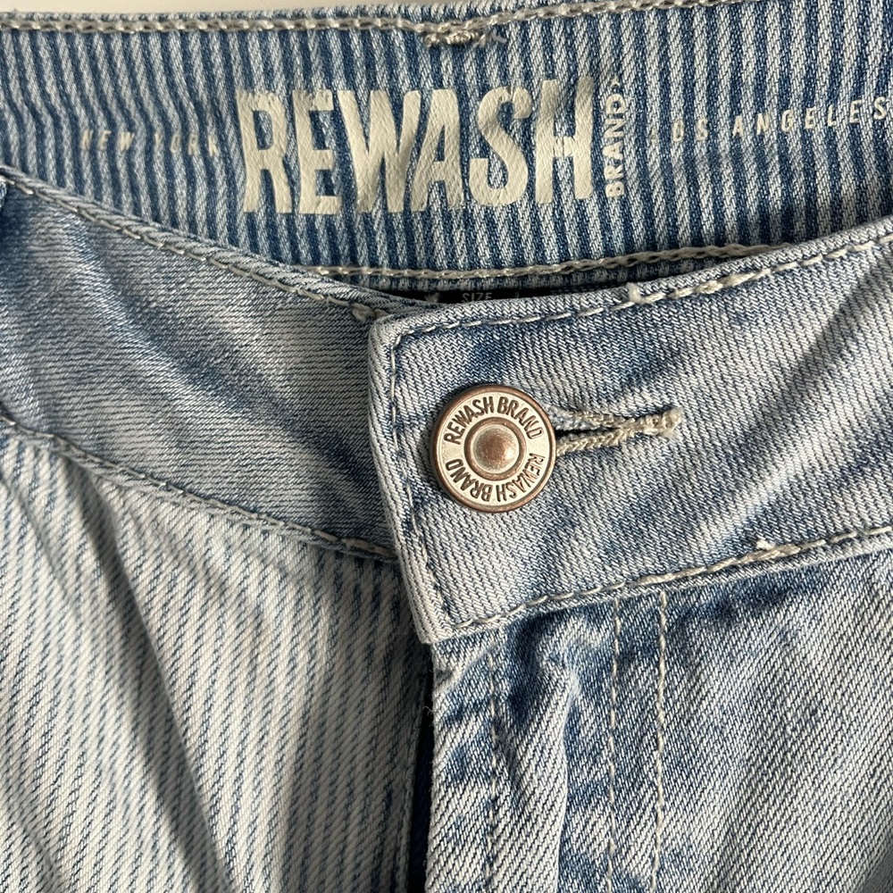 2-toned Denim Shorts